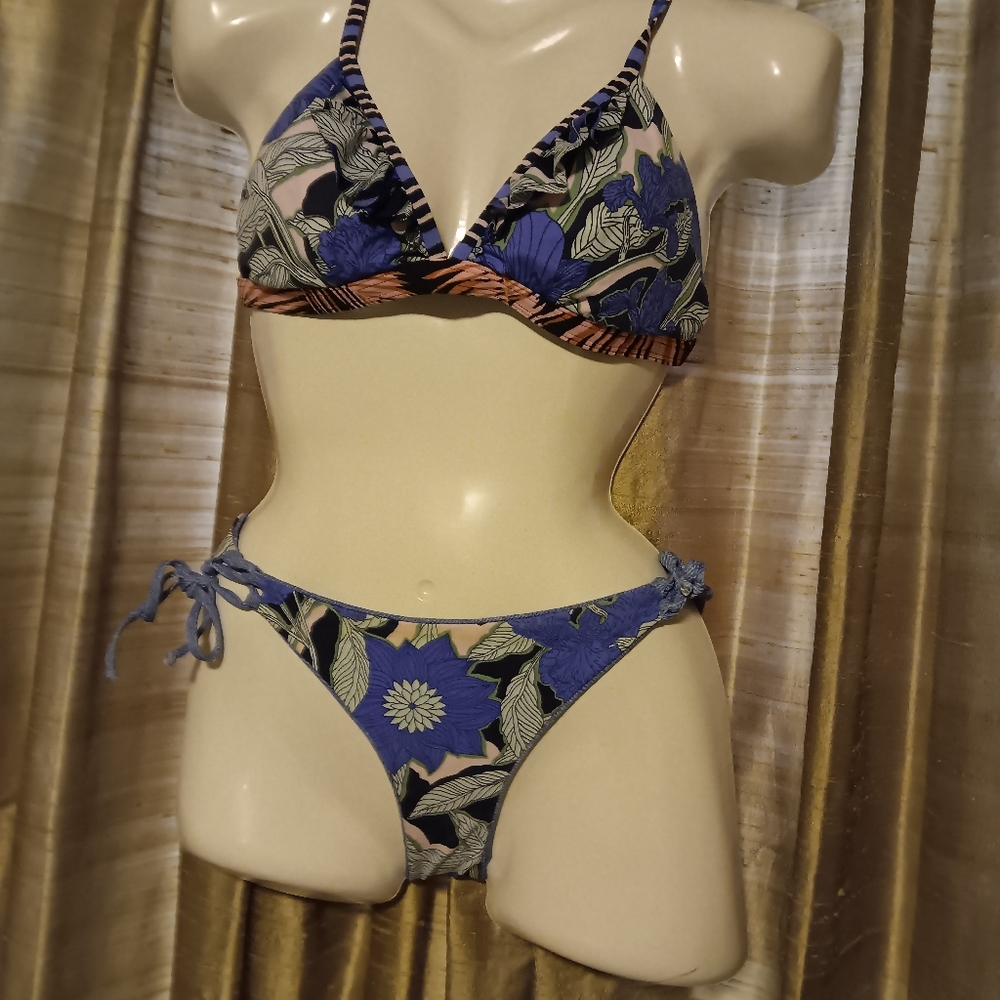Two piece swim suit